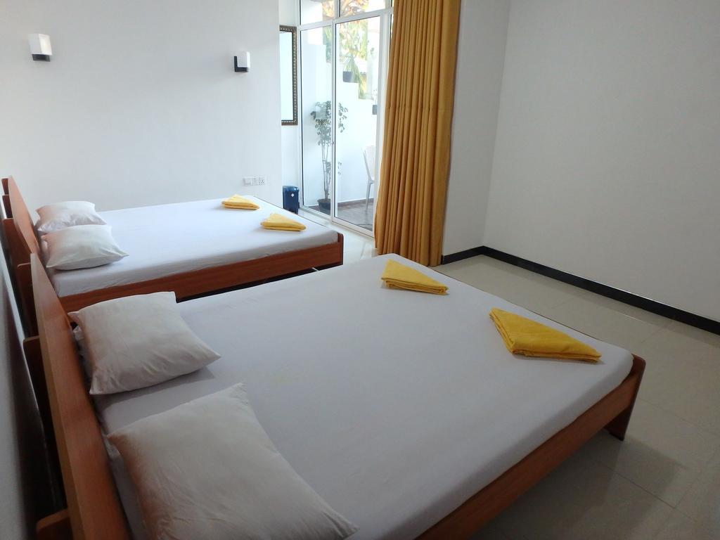 K Holiday Tissamaharama Buitenkant foto