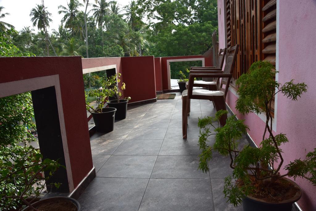 K Holiday Tissamaharama Buitenkant foto