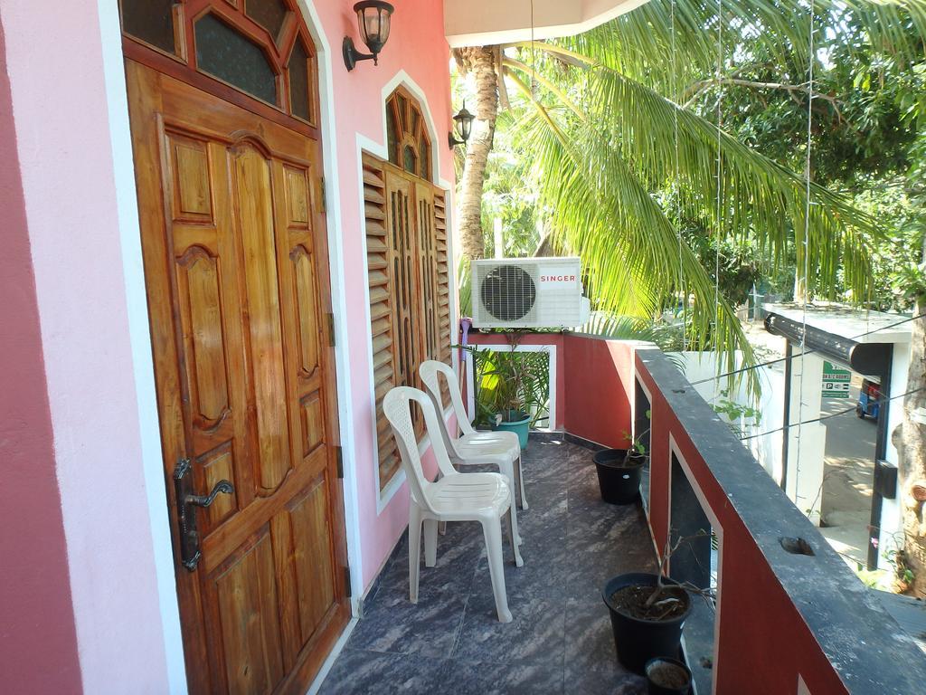 K Holiday Tissamaharama Buitenkant foto