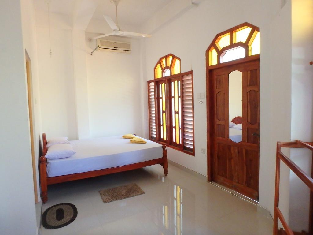 K Holiday Tissamaharama Buitenkant foto