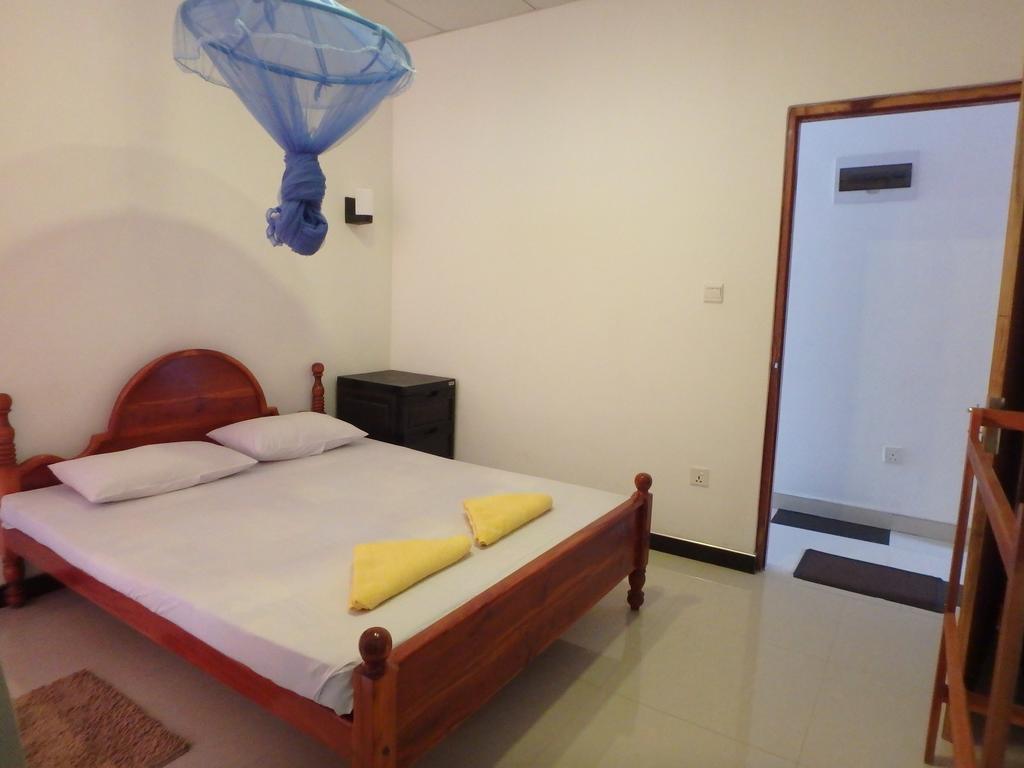 K Holiday Tissamaharama Buitenkant foto